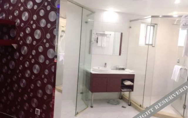 Santa Barbara Hotel (Yixing North Renmin Road)