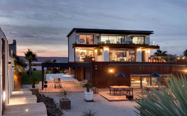 La Villa Miramar