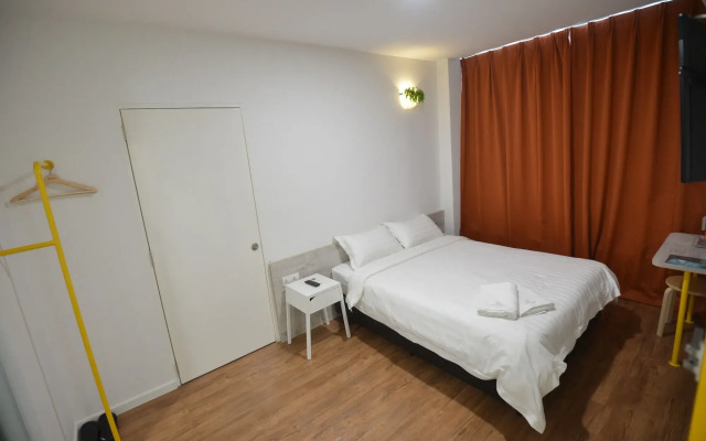 Vrest Hotel