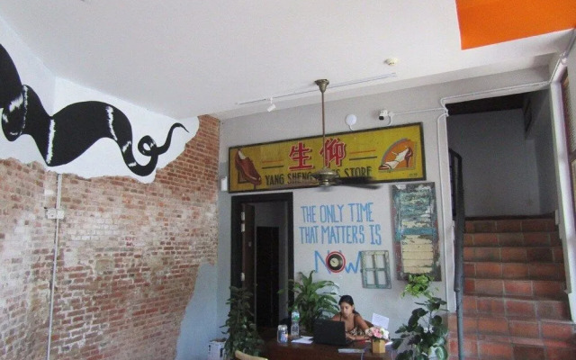 SPOT ON 90194 Lincoln's Backpacker's