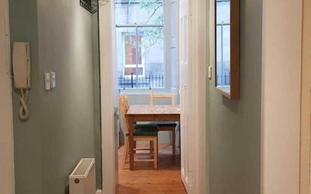 Central 3 Bedroom Next to Leafy Meadows