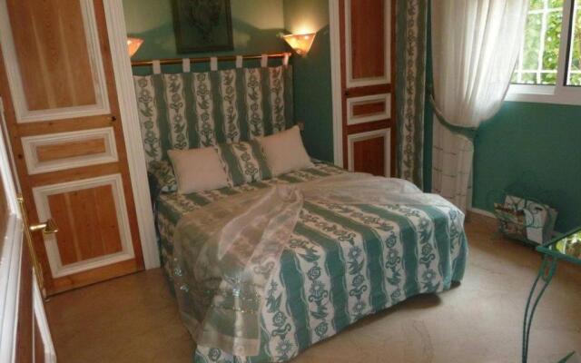 Juan Les Pins Near Cannes Beaches 1820 Guests