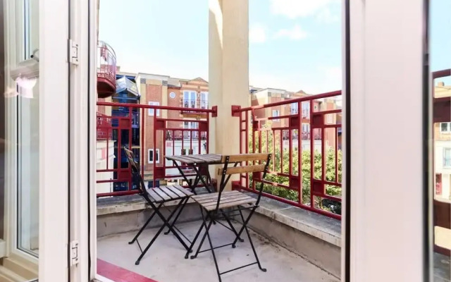The Brunswick Retreat - Warm 3bdr Flat With Balcony