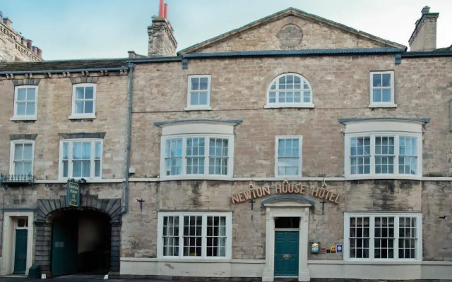Orchard Club - Newton House