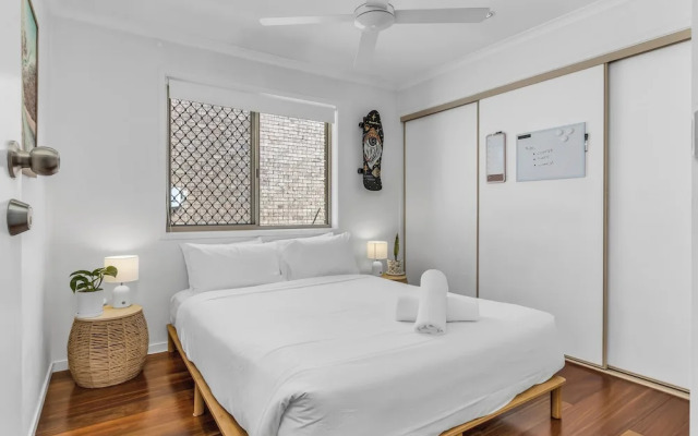 Kirra Shores Coastal Hideaway