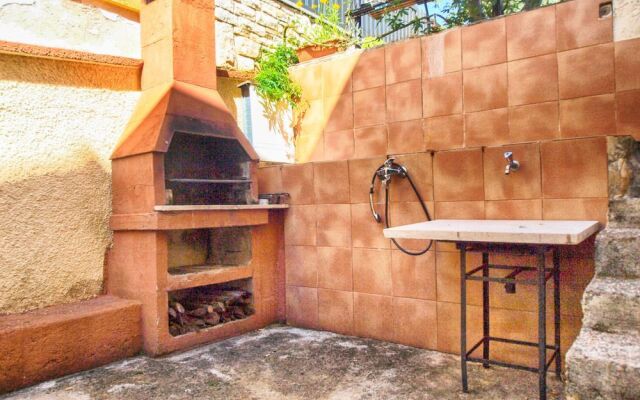 Apartments Antica 1371