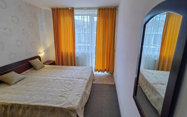 Cosy Mountain View Apartment - 200mbps Wi-fi!