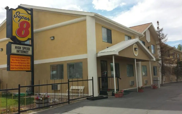 Super 8 Riverton