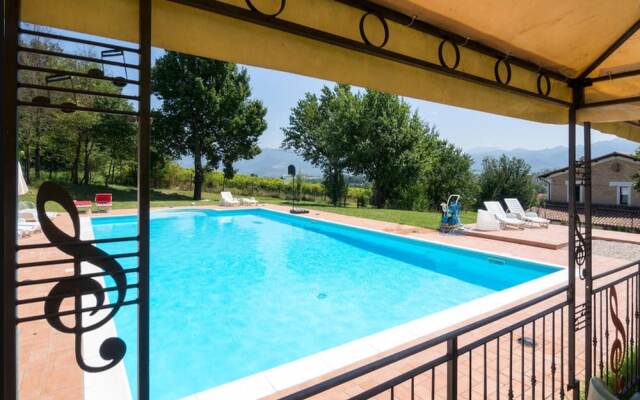 House With one Bedroom in Spoleto, With Wonderful City View, Pool Acce