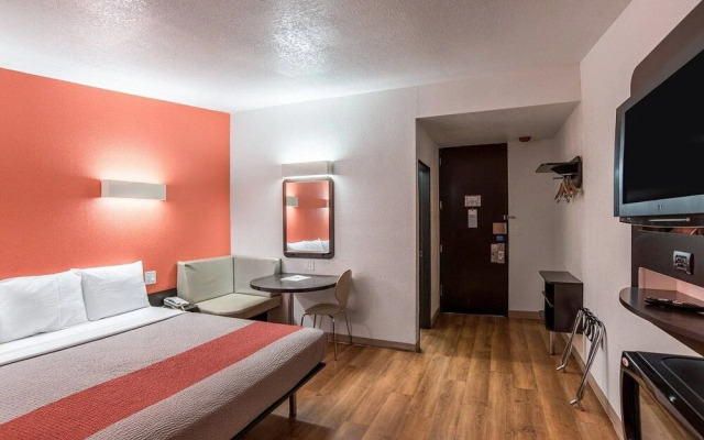 Ocotillo Apartments & Hotel