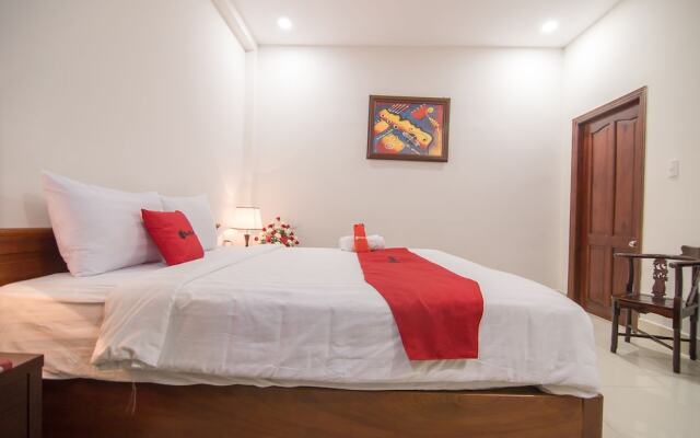RedDoorz Premium near Bai Sau