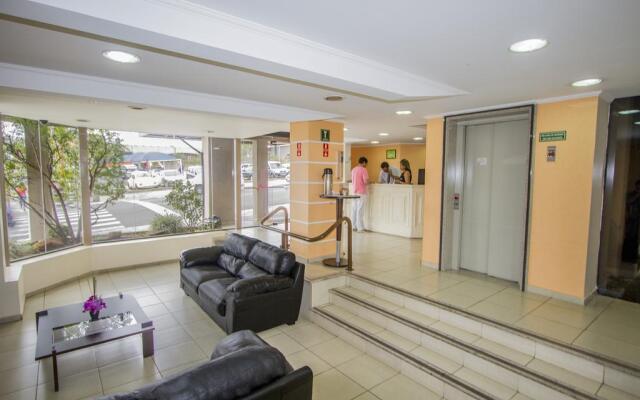 Láparos Hotel