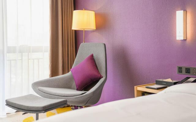 Lavande Hotel Longchuan East