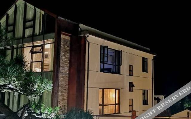 Yingwuxin Boutique Hostel Mount Mogan