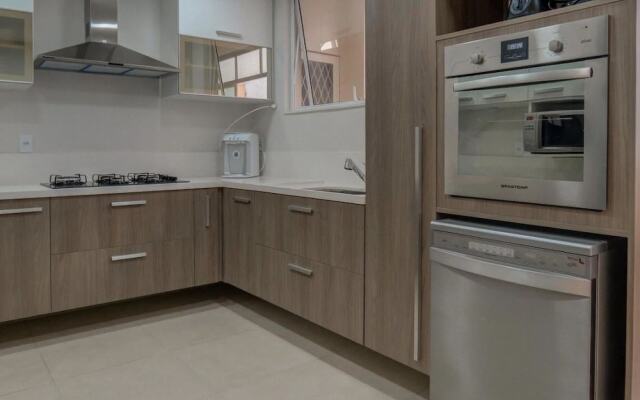 LinkHouse Majestic Apartment