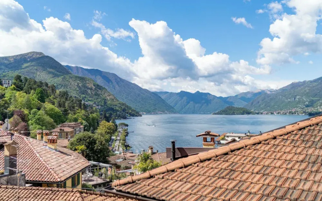 Sui tetti di Bellagio by Wonderful Italy