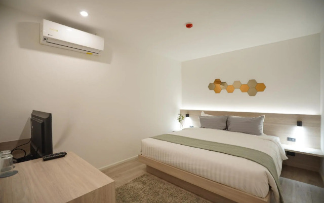 E11 Hotel - BTS Punnawithi