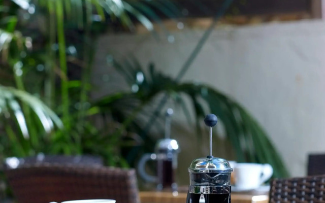 Irida Hotel
