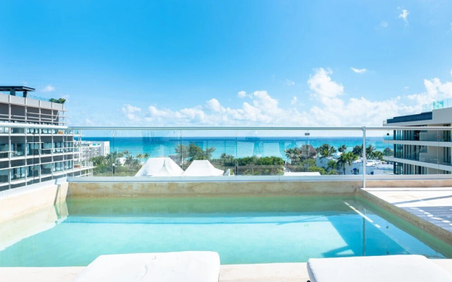 Menesse On The Beach 5 1 Bedroom Condo