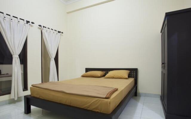 Pondok Taman 828