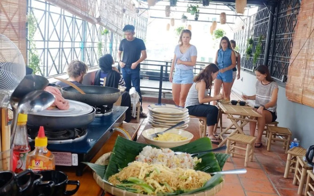 The Like Hostel & Cafe