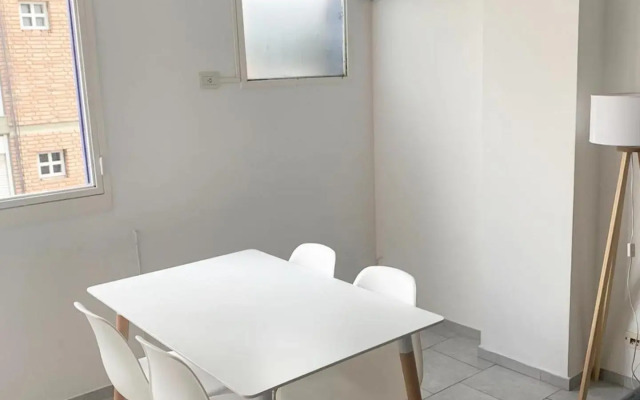 Independencia 497, Dpto amoblado