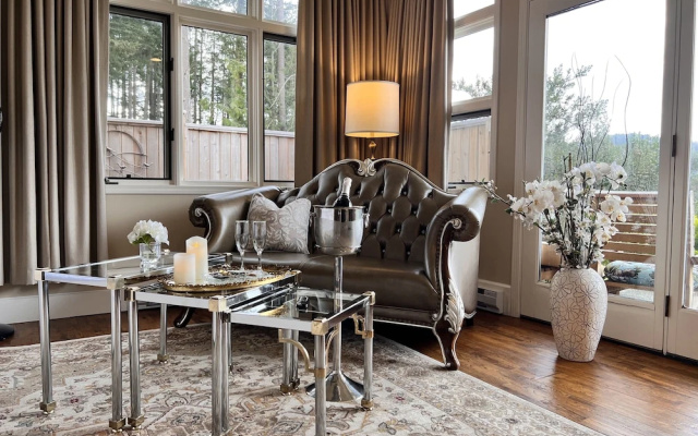 Woodstone Manor Inc.