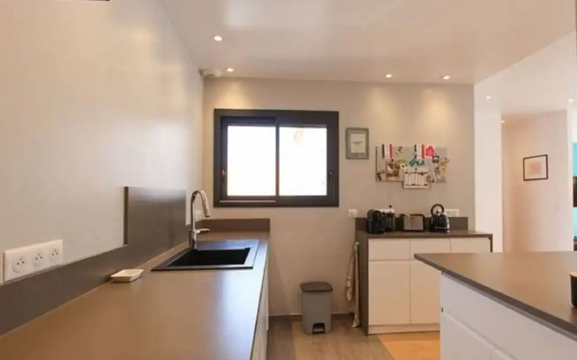 Inviting Holiday Home in Grimaud With Private Pool