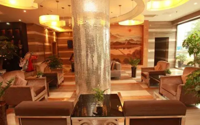 Pengshan Jiaxiang Business Hotel