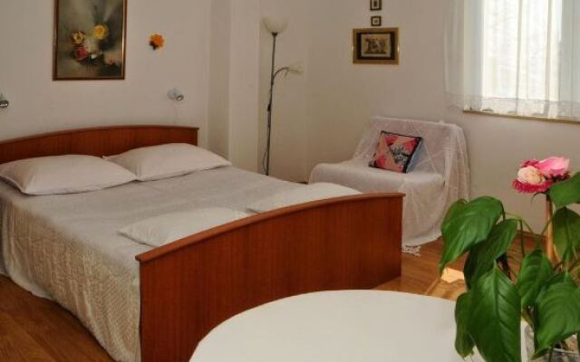 Apartments Nizetic at Waterfront
