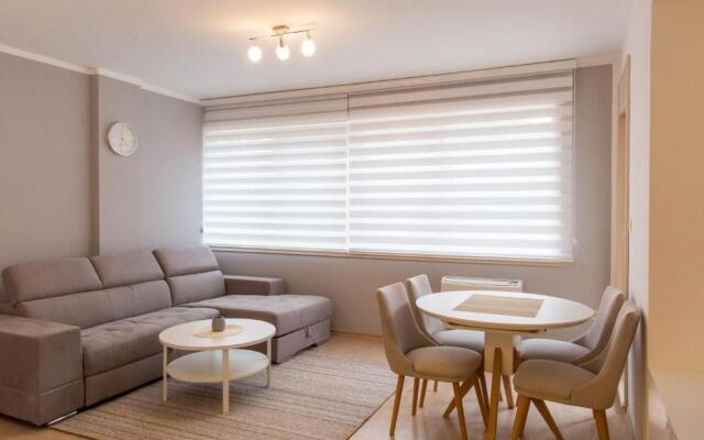 Central Budva apartment A10