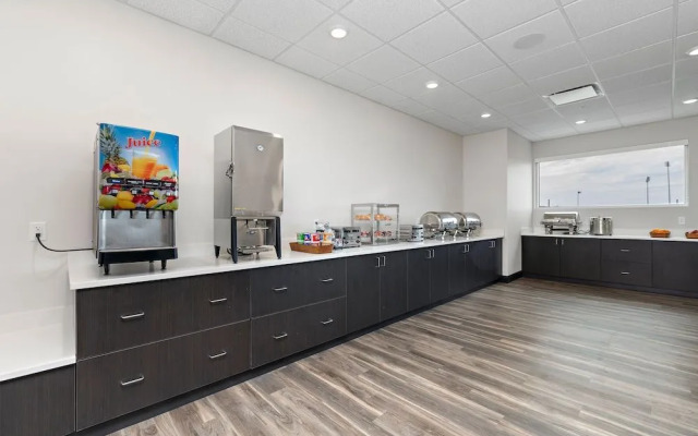 Holiday Inn Express Kansas City North Parkville An IHG Hotel