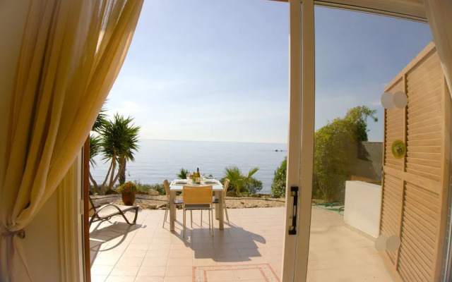 Beachfront Azura Sunrise