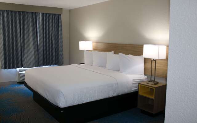 Days Inn by Wyndham Waco University Area