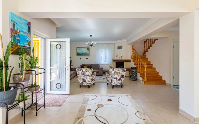 Villa With Garden Surrounded by Nature in Sapanca