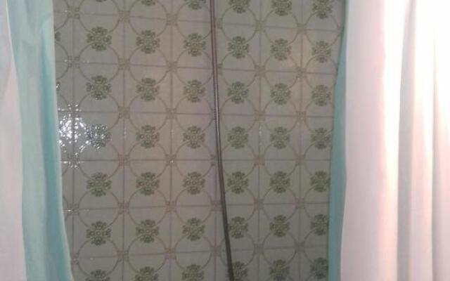 Comfortable House Center (1)