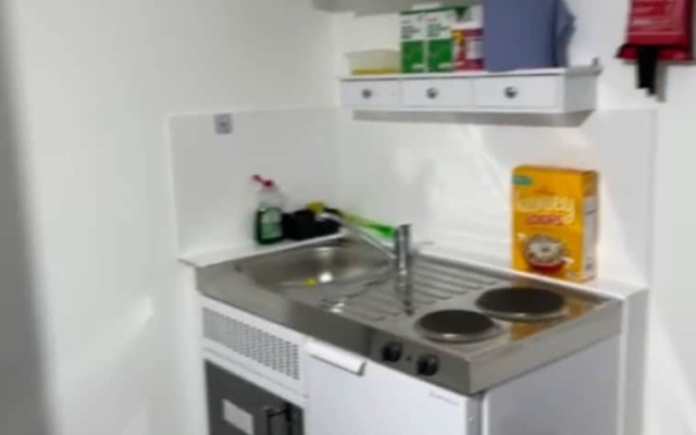 Cozy Studio Rental With Private Facilities in Greater London