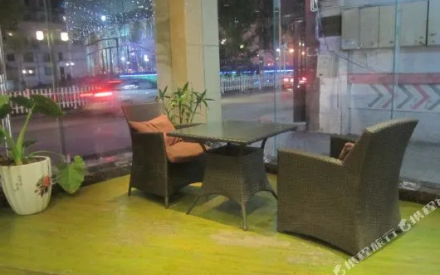 Xiangshan Elegant Restaurant (Zunyi Assembly Site Shop)