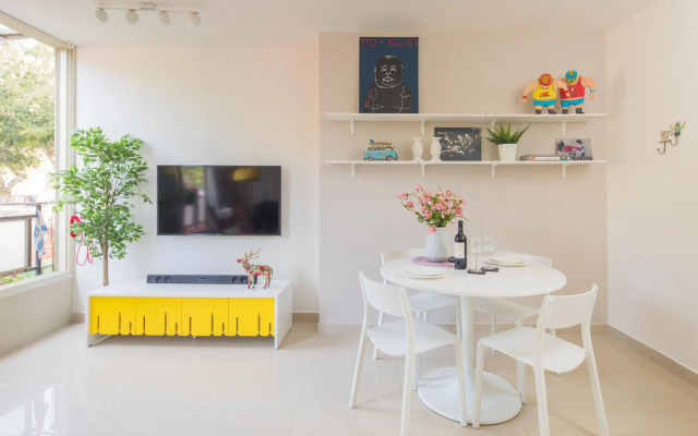 Boulevard View 2 Bedrooms Near the Beach