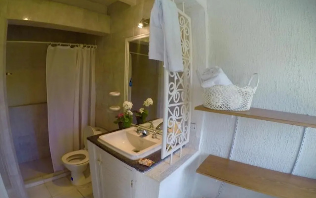 Ocean View Sai, Five Bedroom Holiday Home