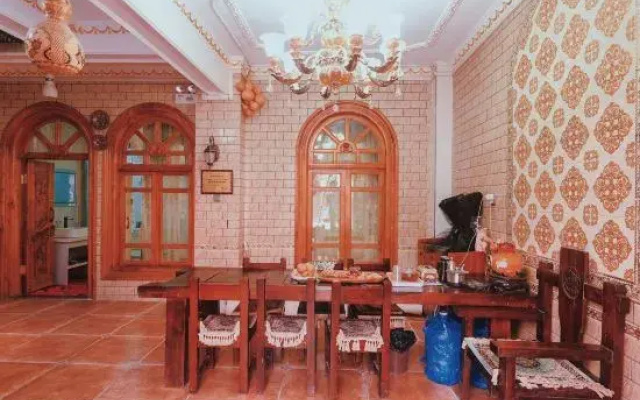 Qingjia Shishe Homestay (Kashgar Ancient City Branch)