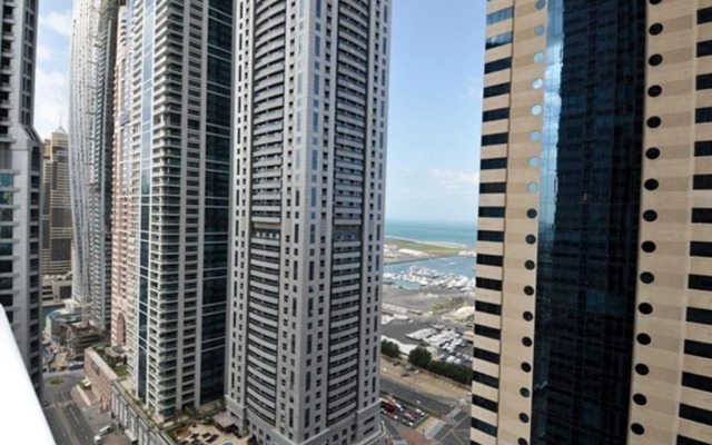 Marina Pinnacle