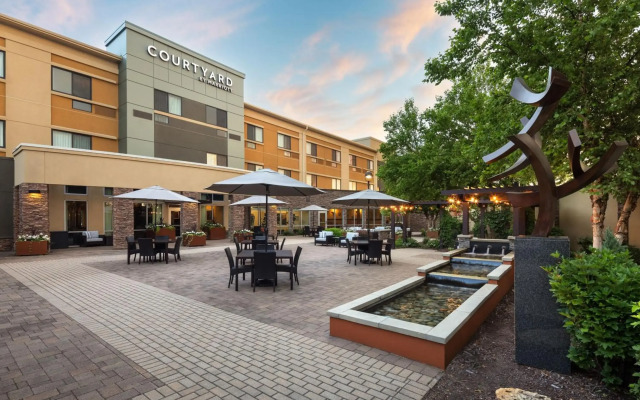 Courtyard Mankato Marriott