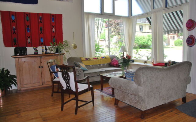 Queen and Albert B&B