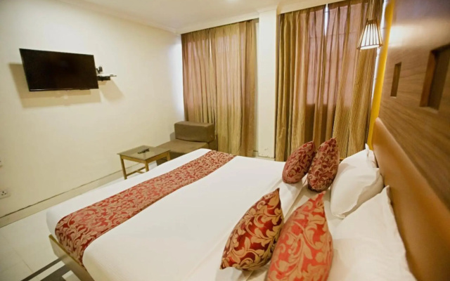 Hotel Maneck Residency – Guest Rooms – Ooty