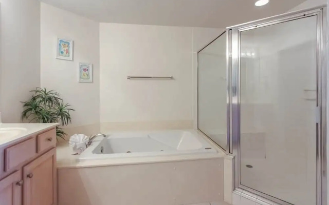 Silver Beach Towers E1505