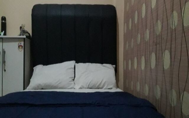 OYO 90706 Kost Alam Jaya Syariah