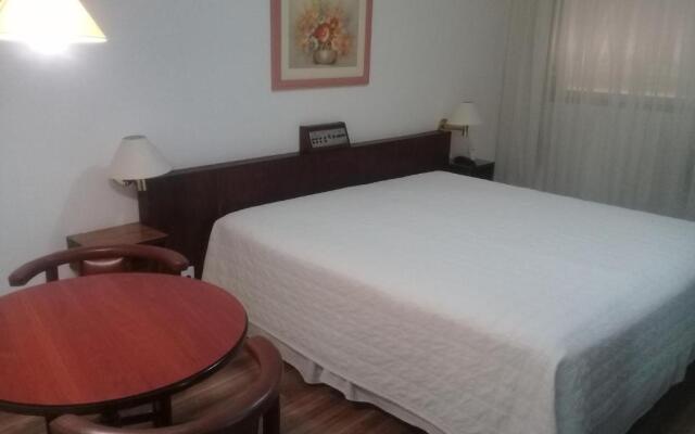 Canoas Parque Hotel