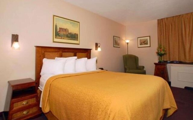 Quality Inn Massena