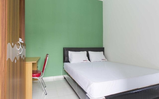 RedDoorz @ Pekayon Bekasi